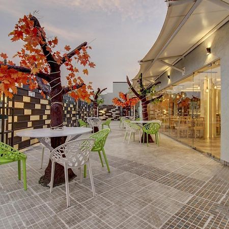 Super Townhouse Geetraj Near Shalimar Gateway Lucknow Hotel Ngoại thất bức ảnh
