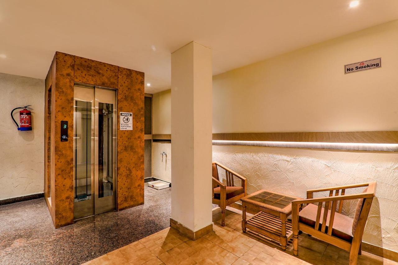 Townhouse Geetraj Near Shalimar Gateway Lucknow Hotel Ngoại thất bức ảnh