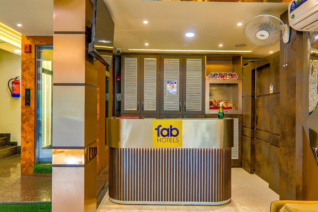 Townhouse Geetraj Near Shalimar Gateway Lucknow Hotel Ngoại thất bức ảnh