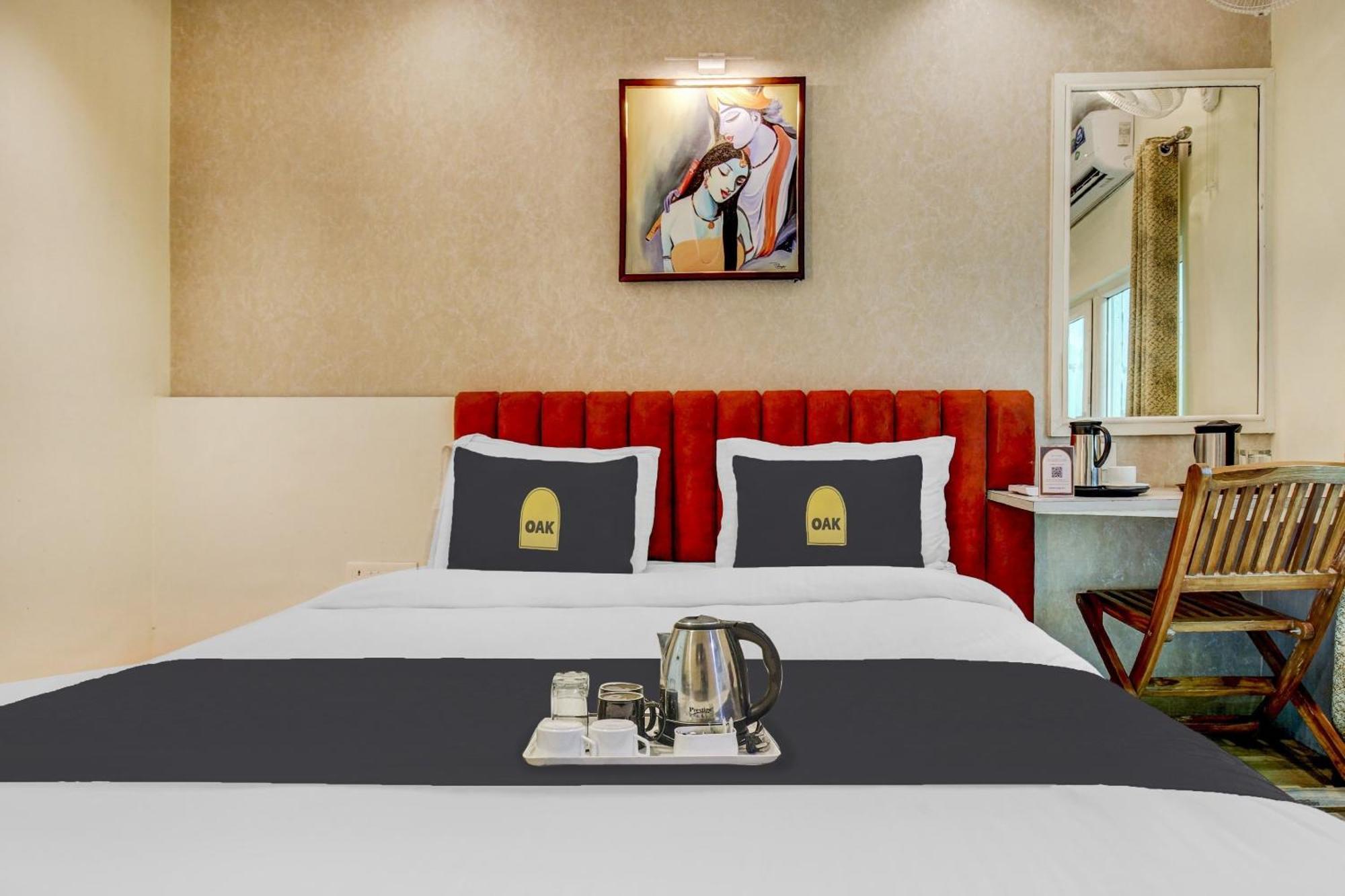 Super Townhouse Geetraj Near Shalimar Gateway Lucknow Hotel Ngoại thất bức ảnh