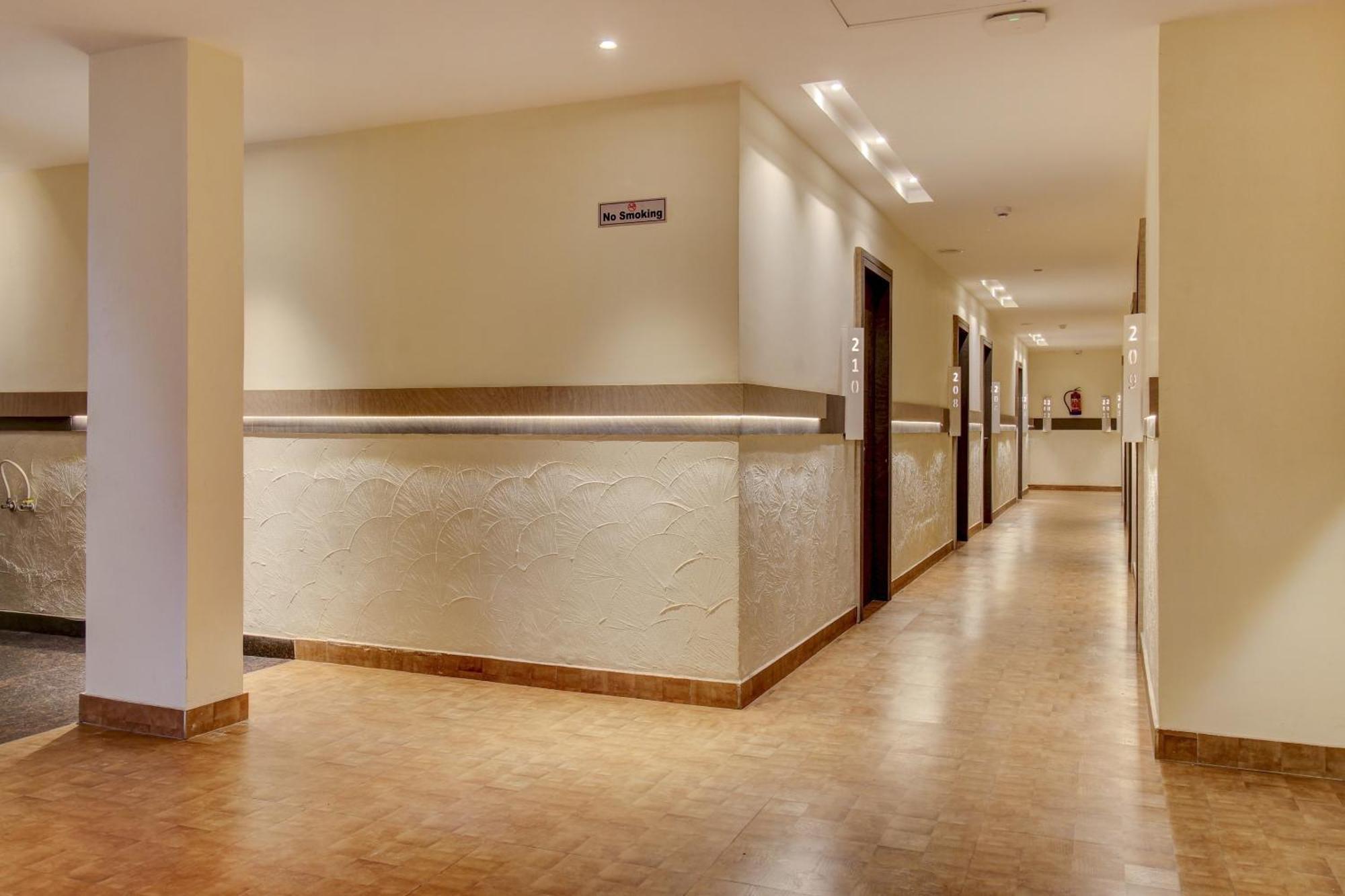 Super Townhouse Geetraj Near Shalimar Gateway Lucknow Hotel Ngoại thất bức ảnh